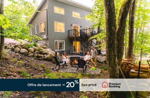 Saint-Raymond Ski Chalet | Java with Private Spa & Games, Lake & Golf