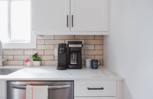Wellington House | John Alvin's Wellington: 4BDRM with Hot Tub