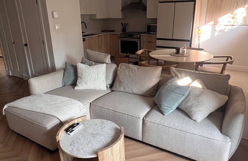 Laval Apartment | Junior Suite Laval Freshly renovated apartment with High-end appliances