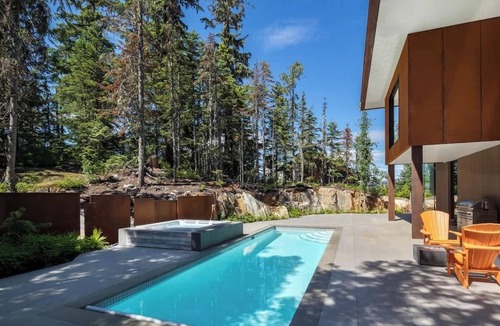 Whistler Creekside House | Kadenwood estate with pool & hot tub