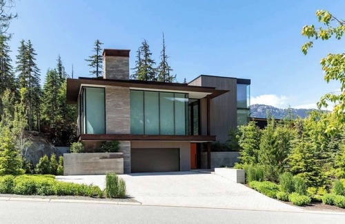 Whistler Creekside House | Kadenwood estate with pool & hot tub