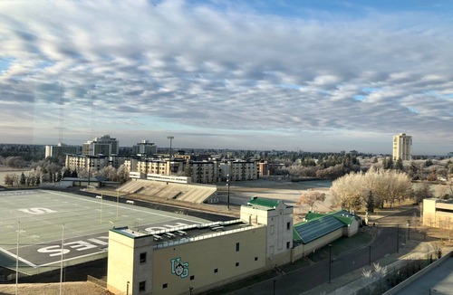 Saskatoon Apartment | King Accessible Studio w/Free Hot Breakfast