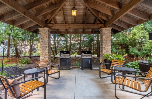 Westminster Apartment | King Studio w/Kitchen | Free Breakfast & Pool