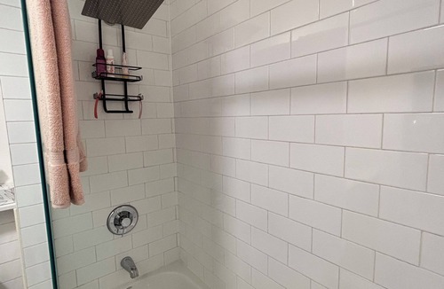 Niagara Condo | King West Condo - Close to Toronto Stadium