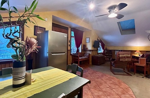 Nelson Apartment | Kokanee Suite | Lakeview Retreat