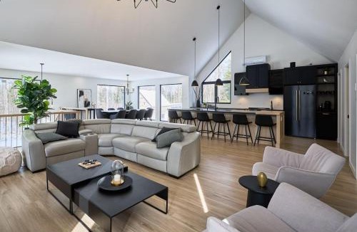 Mauricie Ski Chalet | L'Evasion Mauricie - Private Spa - Sleeps 16