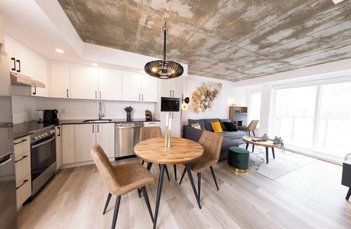 Saint-Roch Apartment | L'Iris | Parking | BBQ and pool | Office and AC