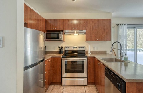 Mont-Tremblant Apartment | La Bête Tremblant: Classic & Charming Chalet