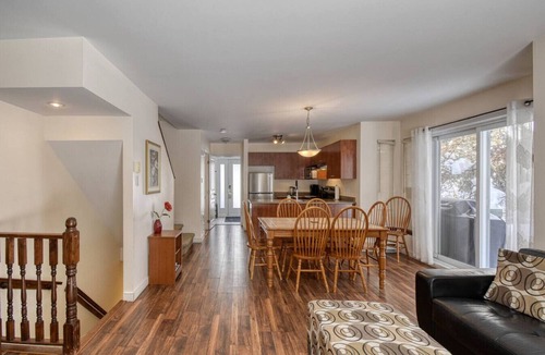 Mont-Tremblant Apartment | La Bête Tremblant: Classic & Charming Chalet