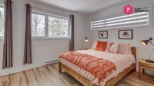 Pont-Rouge House | La Fleur Urbaine - Chalet 6 pers Spa Sauna Piscine - Resort près de Québec