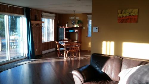 Tadoussac Ski Chalet | La Nef Bleue