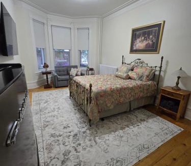 Louiseville House | La Victorienne