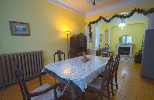 Louiseville House | La Victorienne