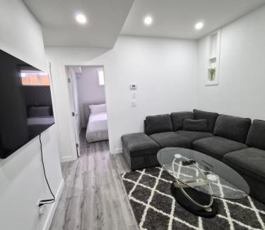 Chestermere Apartment | La vie est belle