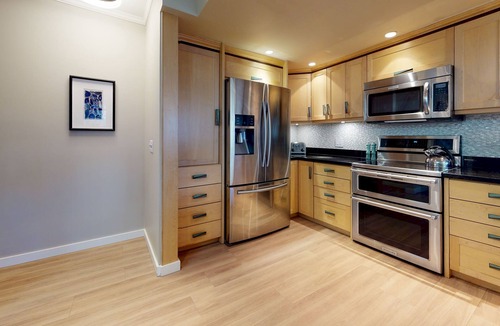 Village North Apartment | LAGOONS 20 | Village location | Rare 5BDR Condo With Private Hot Tub |