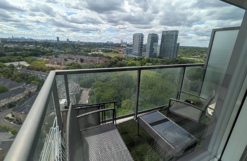 Mimico Condo | Lake view 2 Bedroom Luxury Condo