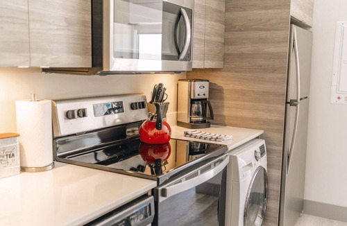 Vernon Resort | Lakeshore Beach Pad