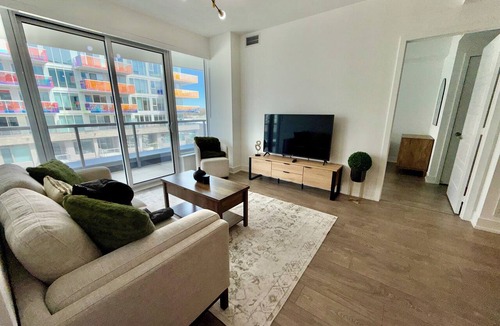 Innisfil Condo | Lakeside 2 BR Condo at Friday Harbour | 1hr from GTA