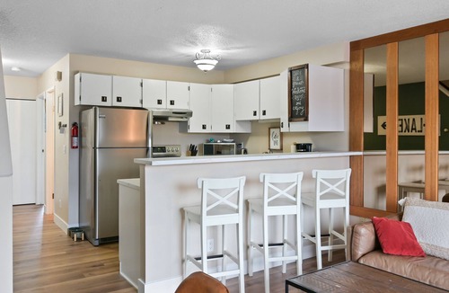 Windermere House | Lakeside 3 bed townhome! Indoor pool/hot tub - Sleeps 8