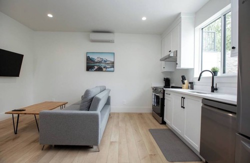 Youbou Apartment | Lakeside Living – New 1 Bedroom Retreat