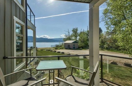 Scotch Creek House | Lakeside Waterfront Saratoga Resort & Marina. Boat Dock Included!