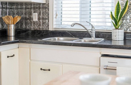 Wellington Cottage | Lakeview Cottage, a full home in Prince Edward County.