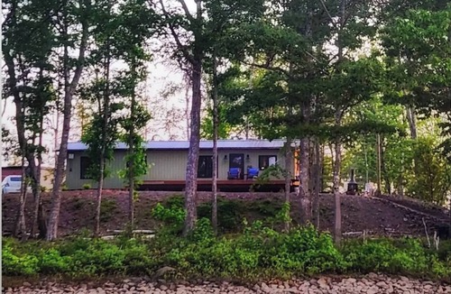 Sheffield Cabin | Lakeview Property on Indian Lake NB Canada