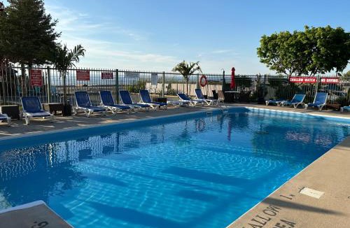 Wasaga Beach Hotel | Lakeview Resort Motel