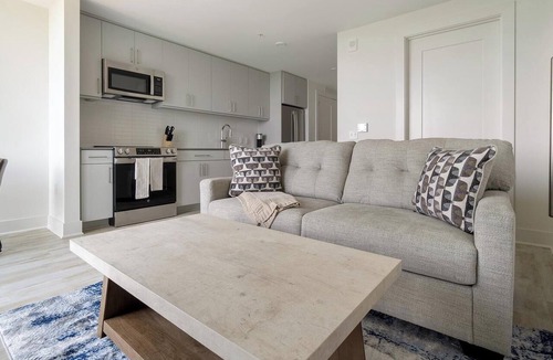 Southwest Raleigh Apartment | Landing | Stylish Studio in Caraleigh