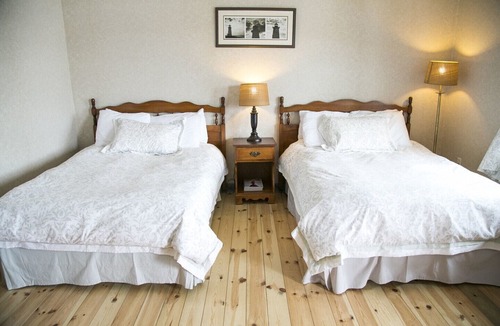 Liverpool Hotel | Lane's Privateer Inn - Two Double-sized Beds (#4)
