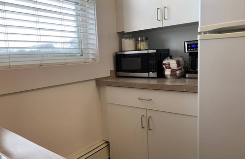 Moose Jaw Apartment | Large 1-Bdrm Condo, Downtown, WiFi & Smart TV ✨