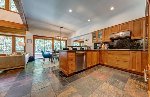 Village North Villa | Large 3BD Village Townhome