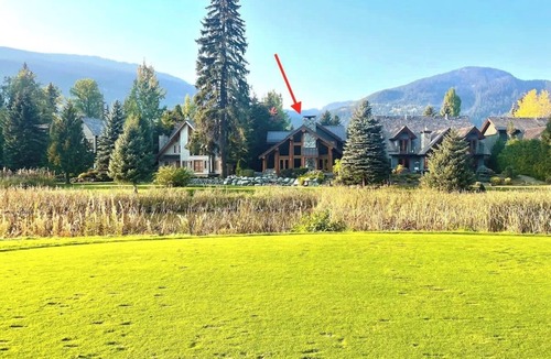 Nicklaus North House | Large Family Chalet on Nicklaus North Golf Course