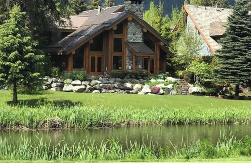 Nicklaus North House | Large Family Chalet on Nicklaus North Golf Course