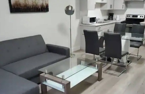 Newton House | Large family home sleeps upto 18 people