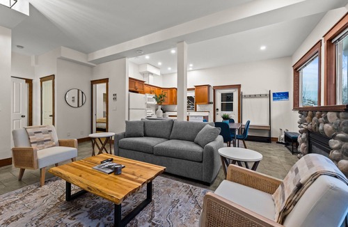 Sun Peaks Apartment | Large One Bedroom Suite - Private Hot Tub!