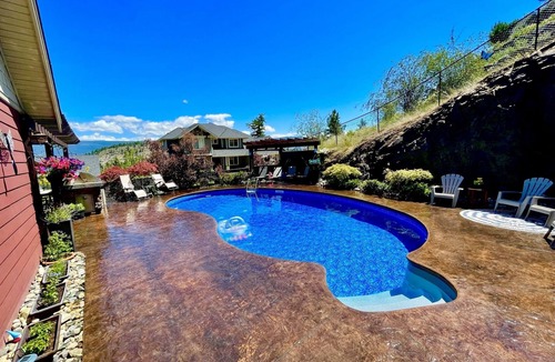 Wilden House | Large private home, close to everything, with gorgeous backyard pool.