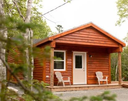 Halifax County House | Lawrencetown Lodge - The Willow Studio