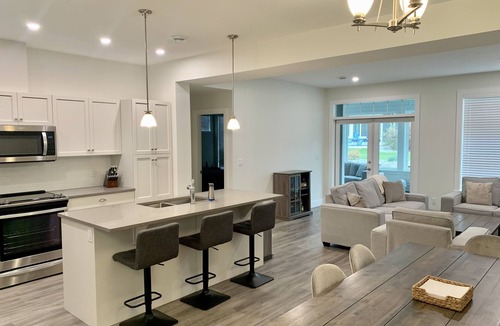 Okanagan-Similkameen House | Lazy Days Cottage # 64