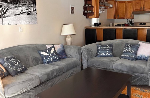Cultus Lake House | Lazy Views @ rentcultus