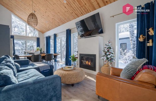 Pont-Rouge House | Le Bellevue - Chalet avec spa privé TV 65" Sonos à Pont Rouge - Resort près de Québec