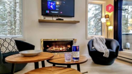 Pont-Rouge House | Le Bleu Bourgeois - Chalet 6 pers Spa privé Piscine Sauna - Resort près de Québec