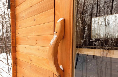 Pont-Rouge Ski Chalet | Le Bosquet - Wooded Escape & Modern Comfort