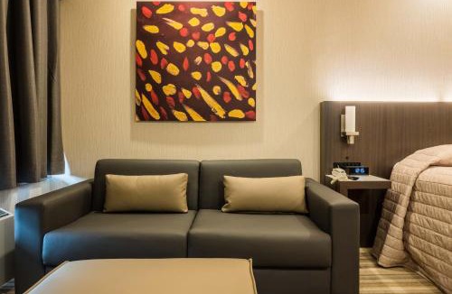 Cote-Des-Neiges—Notre-Dame-De-Grace Hotel | Le Chabrol Hotel & Suites