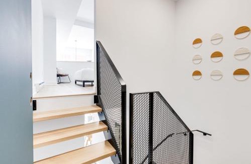 Mile End Apartment | Le Mile End by M11 - Luxury 1BDR Loft with Sofa Bed