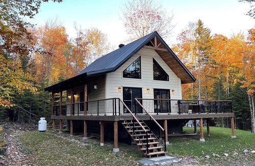 Entrelacs Ski Chalet | Le P’tit Rustique - Cozy Chalet (5-min walk to dock)