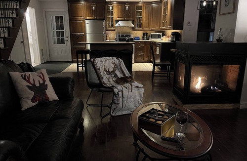 Stoneham-et-Tewkesbury Ski Chalet | 🌟Le Repère 🏖️ Spa 💦Sauna 🧖‍ Billiards🎱 3.0
