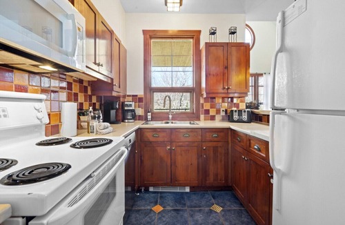 Mont-Tremblant Condo | Les Eaux - 2bdrs w/Pool & Hot Tub near Village