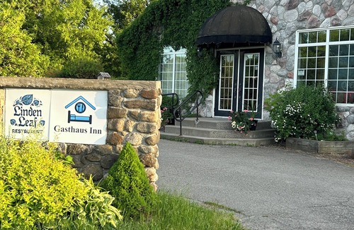 North Grenville Apartment | Linden Leaf Gasthaus Inn, 2 minutes from 416 close to 401. Restaurant on site