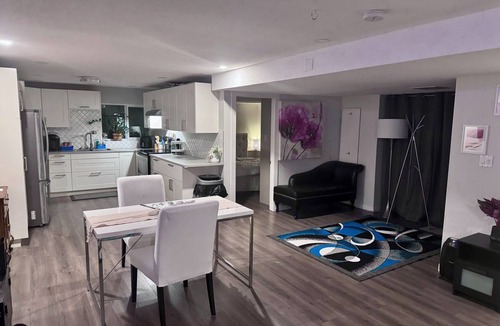 Langley House | Little bit of paridise